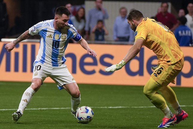 Lionel Messi saat di laga melawan Kanada. (c) AP Photo/Mike Stewart