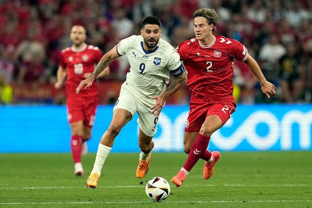 Duel di laga Denmark vs Serbia di Alianz Arena. Foto: (c) AP Photo/Antonio Calanni