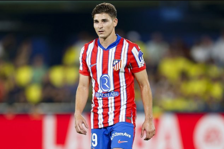 Julian Alvarez bersama Atletico di La Liga 2024/25. (c) Official X Atletico Madrid