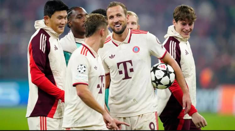 Para pemain Bayern Munich usai laga melawan Dinamo Zagreb (Foto: UEFA)